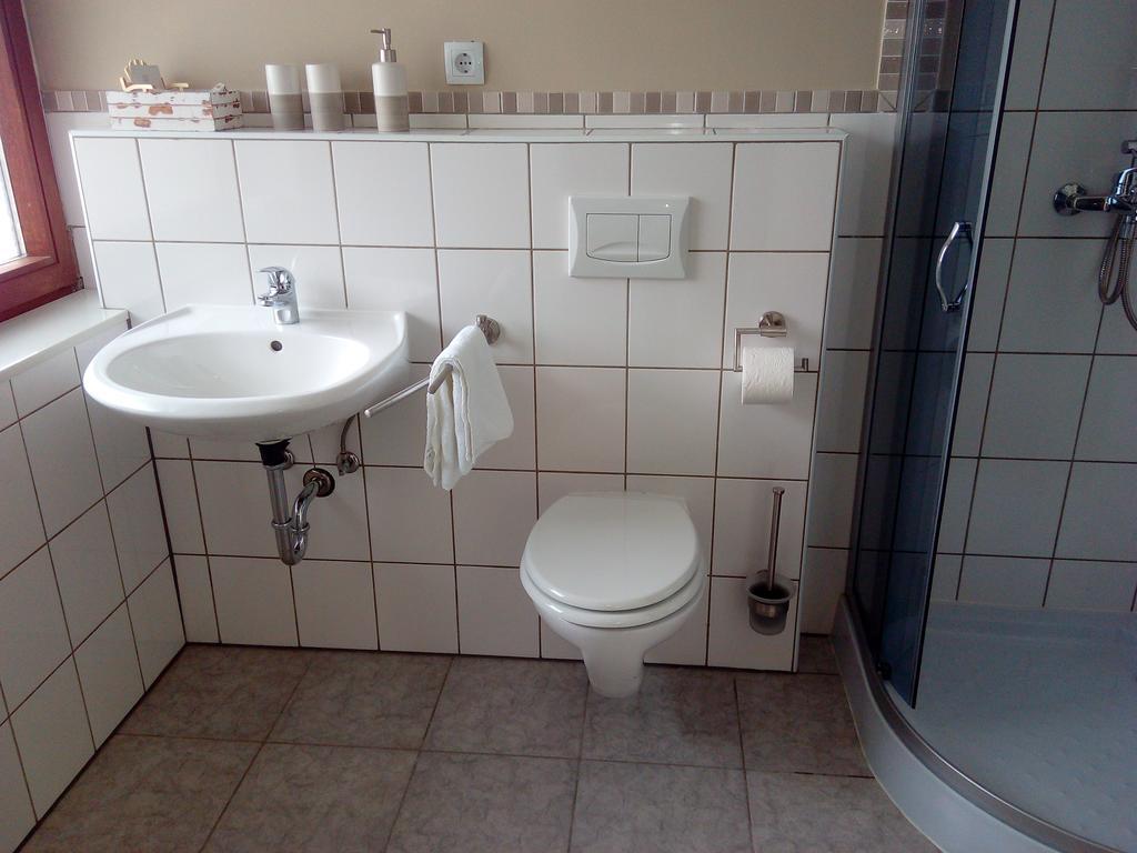 Hotel Zum Schleicher Kuckuck ภายนอก รูปภาพ