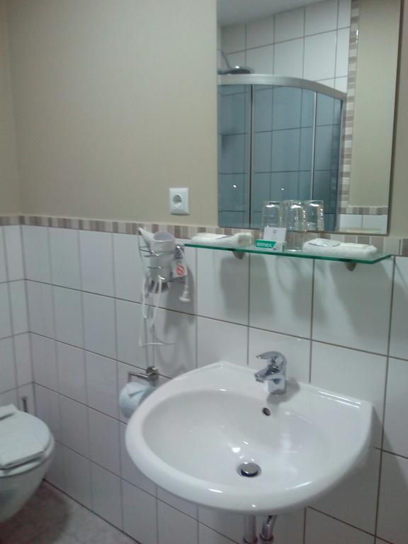 Hotel Zum Schleicher Kuckuck ภายนอก รูปภาพ